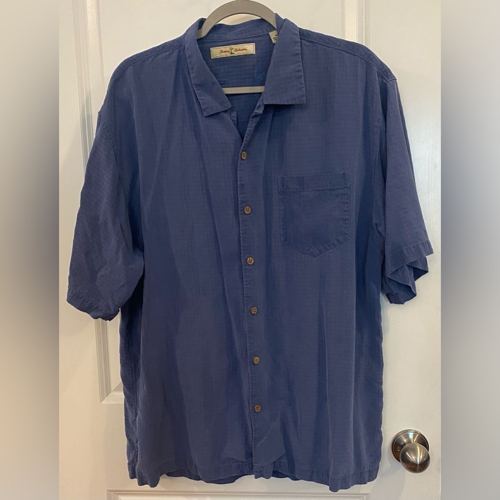 Tommy Bahama Silk Button Up Shirt Sz XL Blue Embroidery